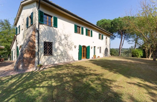 Montecalvoli House | 230 m² Farmhouse ∙ 3 bedrooms ∙ 8 guests