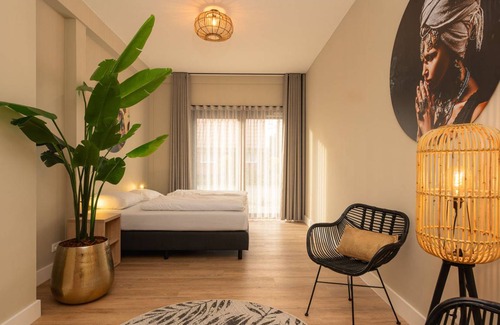 Losser House | 230 m² House ∙ 1 bedroom ∙ 14 guests
