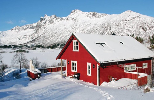 Svolvaer House | 230 m² House ∙ 4 bedrooms ∙ 8 guests