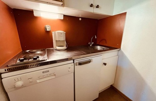 Vallandry Apartment | 230m from resort center, 3rd floor, balcony, tv, ski locker, 20m², Peisey-Vallandry