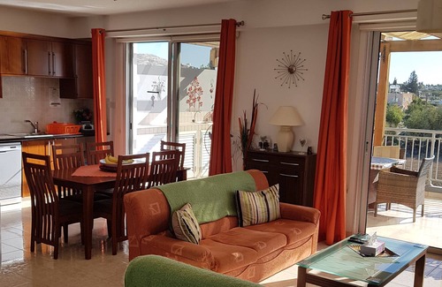 Koloni Apartment | 230sqm Penthouse, Lift, Shared Pool, Facilities, Secure Parking,family friendly