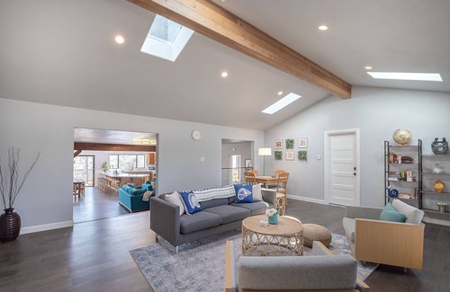 Del Rey Oaks House | 232 m² House ∙ 4 bedrooms ∙ 9 guests