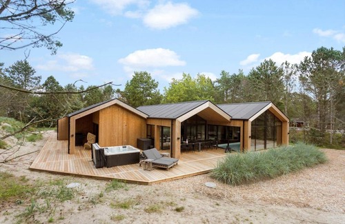 Aalbaek House | 236 m² House ∙ 5 bedrooms ∙ 16 guests