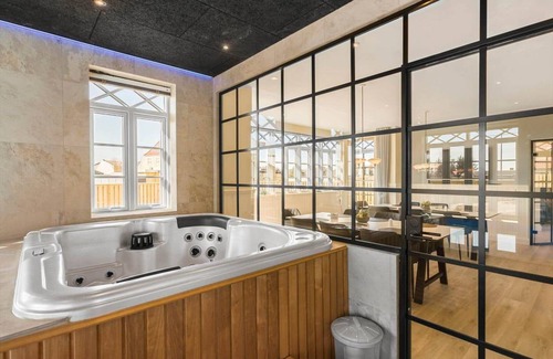 Lokken House | 238 m² House ∙ 6 bedrooms ∙ 12 guests