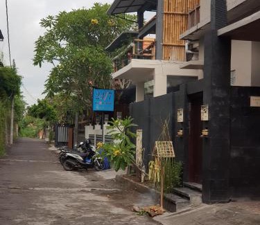 Taman Griya Bed & Breakfast | 24/7 Bed & Breakfast