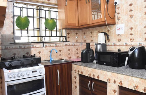 Epetu Hotel | 24-7 Electricity Agore Hotels and Suites Ltd