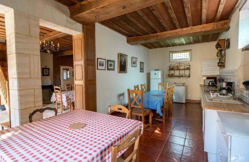 Saint-Martin-des-Entrees House | 240 m² House ∙ 4 bedrooms ∙ 10 guests