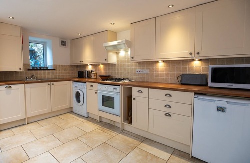 Beaumaris Cottage | 24 Rosemary Lane - located in the heart of Beaumari