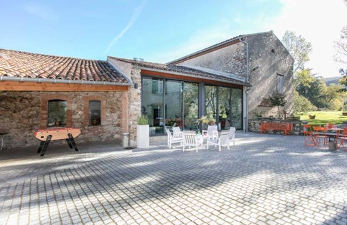 Dourgne House | 240 m² Gîte ∙ 5 bedrooms ∙ 15 guests