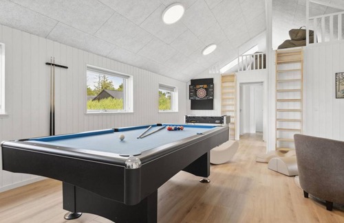 Kongsmark House | 240 m² House ∙ 1 bedroom ∙ 18 guests
