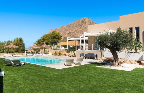 Custonaci House | 240 m² House ∙ 4 bedrooms ∙ 10 guests