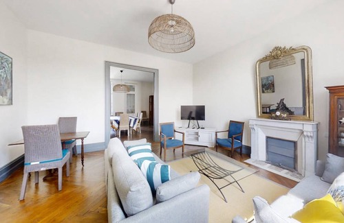 Etaules House | 240 m² House ∙ 5 bedrooms ∙ 12 guests