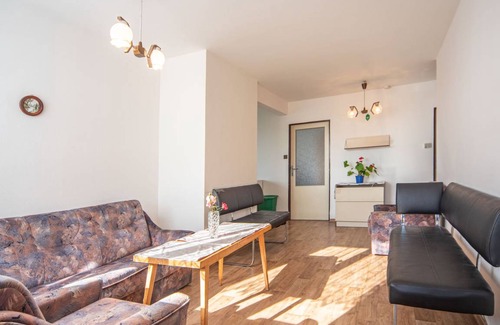 Skrychov u Malsic Villa | 240 m² Villa ∙ 1 bedroom ∙ 15 guests