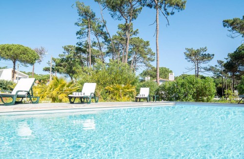 Colares Villa | 240 m² Villa ∙ 5 bedrooms ∙ 10 guests