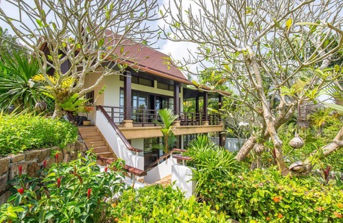 Bophut Villa | 2400 m² Villa ∙ 5 bedrooms ∙ 15 guests