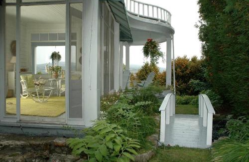 Pointe-au-Pic Villa | 241 - La Côte Fleurie - Les Immeubles Charlevoix