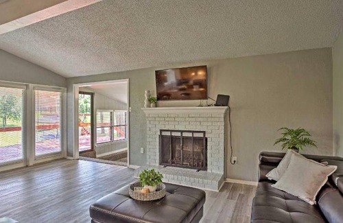 Gun Barrel City House | 242 m² House ∙ 5 bedrooms ∙ 14 guests