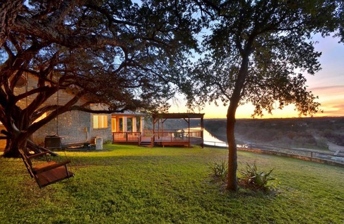 Spicewood House | 242 m² House ∙ 4 bedrooms ∙ 12 guests