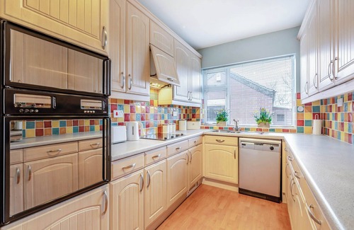 Chester-le-Street Cottage | 25 Appledore Gardens