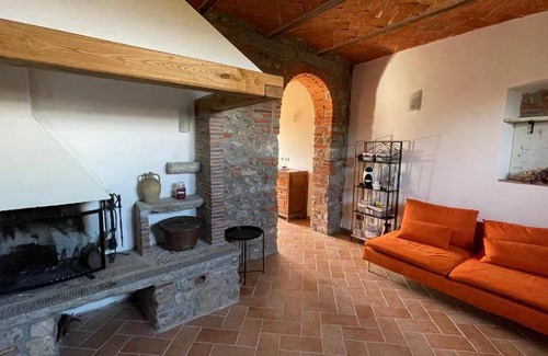 Montemagno Bed & Breakfast | 25 m² Bed and breakfast ∙ 4 guests