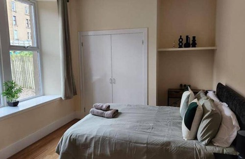 Glenisla House | 25 m² House ∙ 5 bedrooms ∙ 10 guests