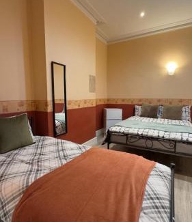 Mapesbury House | 25 Minutes to Central London Rooms 35