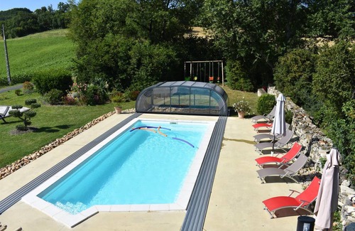Saint-Julien-du-Puy House | 250 m² House ∙ 7 bedrooms ∙ 14 guests