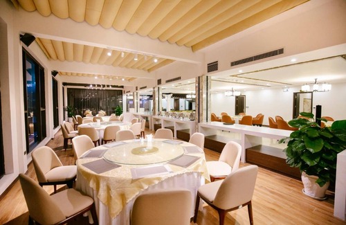 Nghi Xuan Hotel | 250 m² Hotel ∙ 3 bedrooms ∙ 6 guests