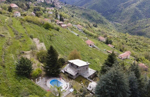 Triora House | 250 m² House ∙ 2 bedrooms ∙ 8 guests