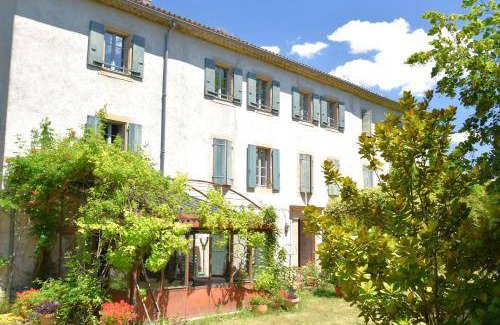 Lauraguel House | 250 m² House ∙ 4 bedrooms ∙ 12 guests
