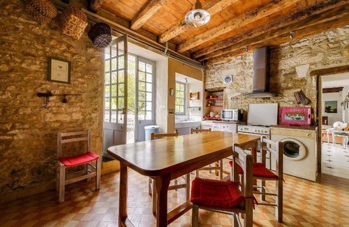 Julienne House | 250 m² House ∙ 4 bedrooms ∙ 7 guests
