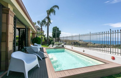 Brucoli House | 250 m² House ∙ 4 bedrooms ∙ 10 guests