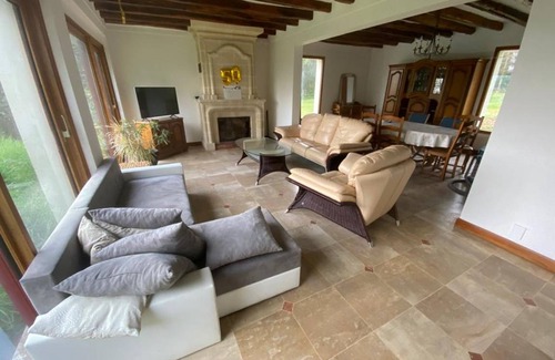 Mouterre-Silly House | 250 m² House ∙ 4 bedrooms ∙ 12 guests