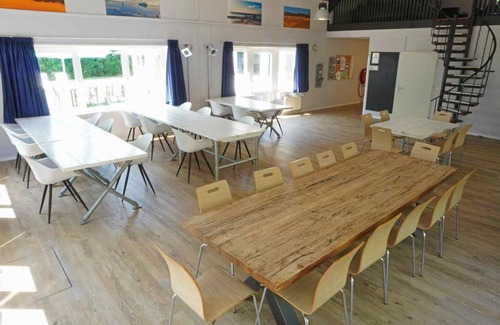 Brouwershaven House | 250 m² House ∙ 13 bedrooms ∙ 36 guests