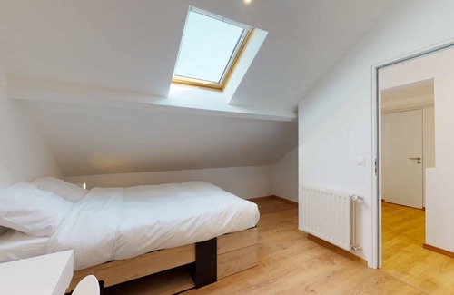 Suresnes Resort | 250 m² Private room ∙ 1 bedroom ∙ 2 guests