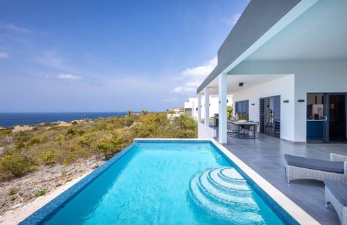 St. Marie Villa | 250 m² Villa ∙ 3 bedrooms ∙ 6 guests