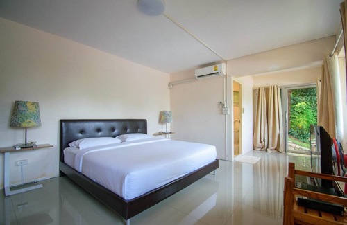 Chakphong Villa | 250 m² Villa ∙ 4 bedrooms ∙ 10 guests