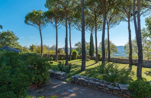 Serre di Rapolano Villa | 250 m² Villa ∙ 3 bedrooms ∙ 6 guests