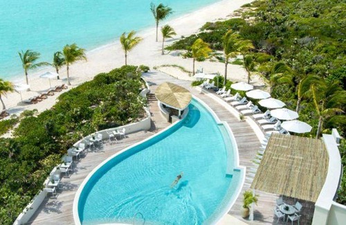 Leeward Settlement Resort | 251 m² Resort ∙ 6 bedrooms ∙ 127 guests