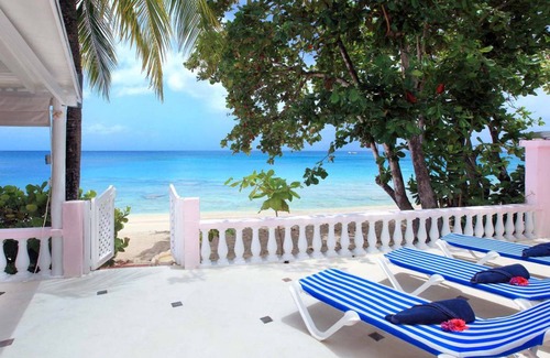 Mullins Villa | 254 m² Villa ∙ 4 bedrooms ∙ 8 guests