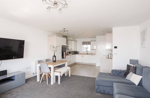 Rhyd-y-clafdy House | 26 AWEL Y MOR, pet friendly, luxury holiday cottage in Pwllheli
