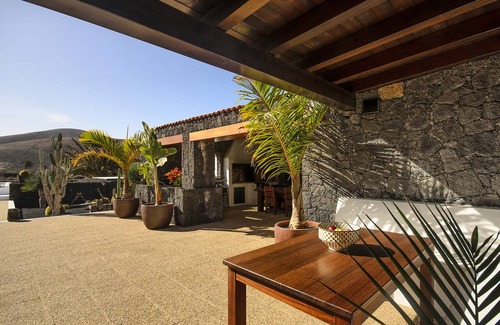 Masdache House | 260 m² House ∙ 3 bedrooms ∙ 6 guests