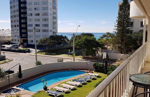 Surfers Paradise Apartment | 266 m² Serviced apartment ∙ 3 bedrooms ∙ 10 guests
