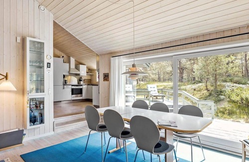 Pedersker House | 2669 Nexø - Møllestien 11