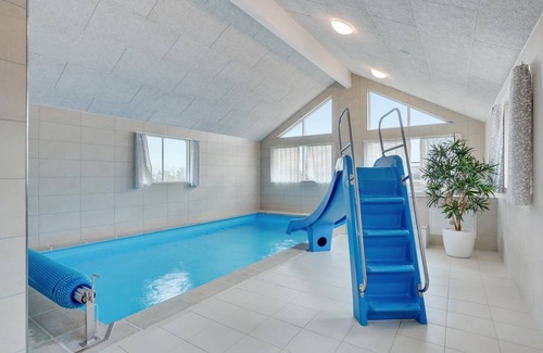 Mommark Strand House | 267 m² House ∙ 8 bedrooms ∙ 20 guests