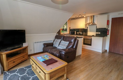 South Laggan Cottage | 27 INVERGARRY LODGES, pet friendly, with a garden in Invergarry