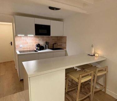 Quartier de la Folie-Mericourt Apartment | 27 m² Apartment ∙ 1 bedroom ∙ 4 guests