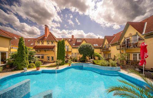Harkany Hotel | 27 m² Hotel ∙ 3 guests