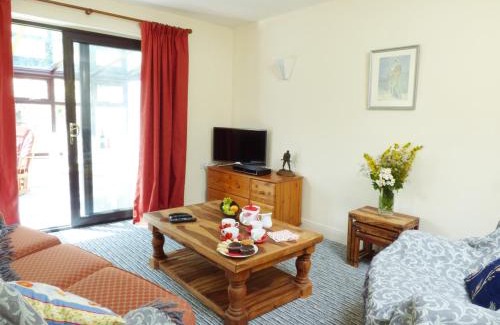 Sudbury House | 27 Swan Street