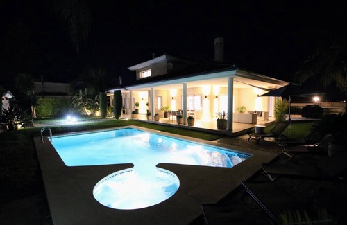 Alhaurin de la Torre Villa | 270 m² Villa ∙ 5 bedrooms ∙ 10 guests